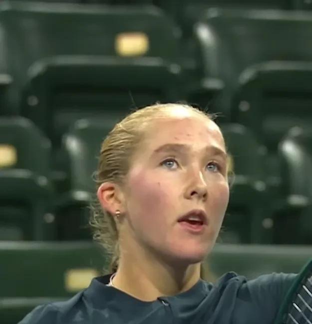 小米辣让人“辣”眼睛的一场比赛！
WTA1000印第安维尔斯站，安德烈耶娃的三个