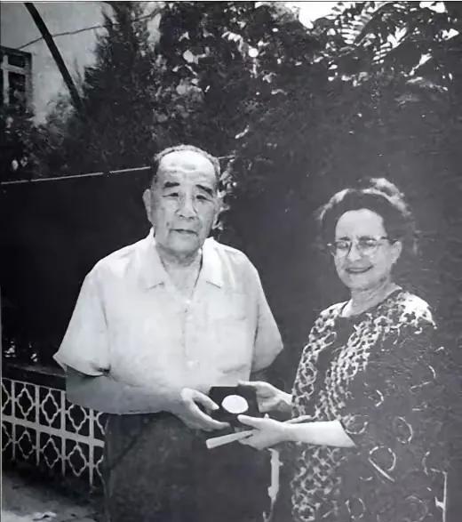 1976年唐山大地震前，专家预测，河北可能会发生地震，青龙县一把手冉广岐得知后，