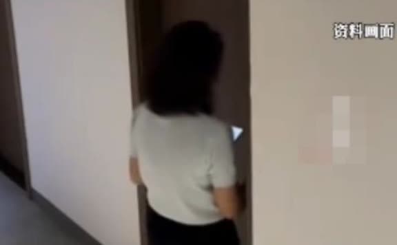 “防不胜防！”6月2日，沈阳一男子入住一酒店，半夜睡得正香，不料却走进来一个陌生