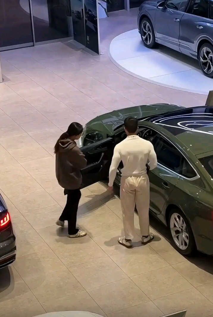 不愧是销管。这服务没得说