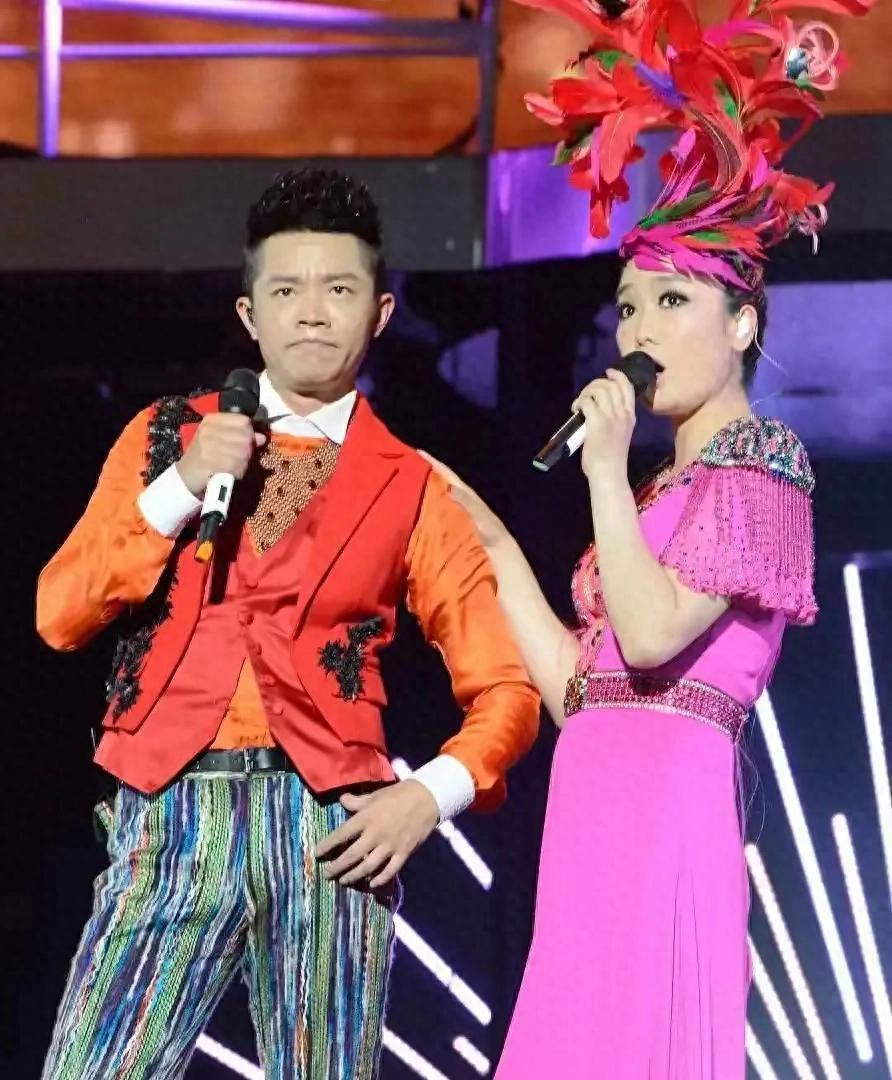 凤凰传奇巡演大揭秘：2025“吉祥如意”火热再启，罗盘文化独家操刀！
春天来了，