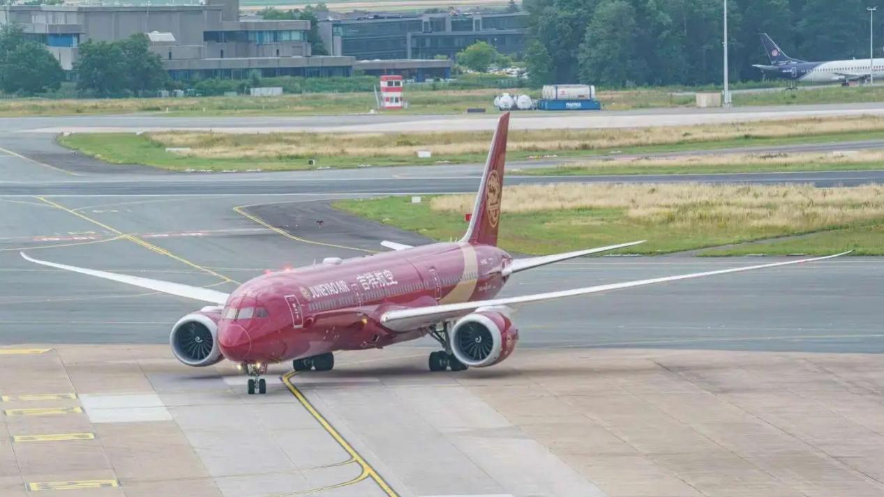 吉祥航空安全员私占旅客遗失手机 公司查实后予以解聘