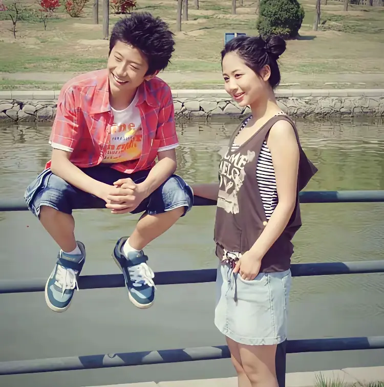 三岁看到老，这两孩子不错