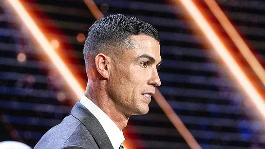 意甲争冠陷白热化，C罗远在中东仍霸屏