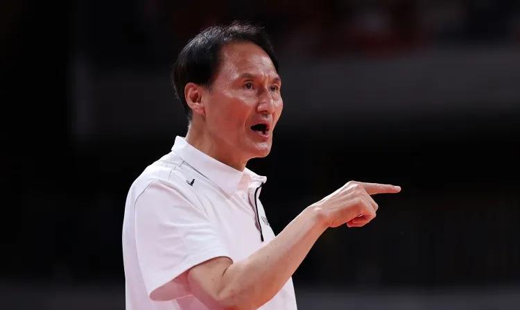 中韩大战前，韩国主帅超级自信，把自己比作饿狼，直言要跨越万里长城
北京时间今晚1