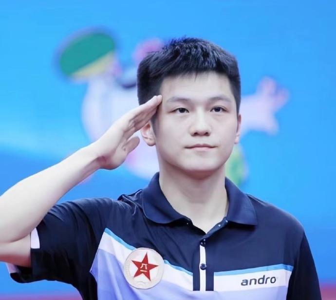 回顾樊振东和王励勤的两次交手记录，感慨命运的安排！
王励勤出生于1978年，20