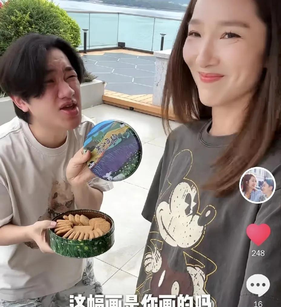 结果老婆接着问：“可不可以给点情绪价值？”好家伙，王祖蓝直接开启“戏精模式”！他