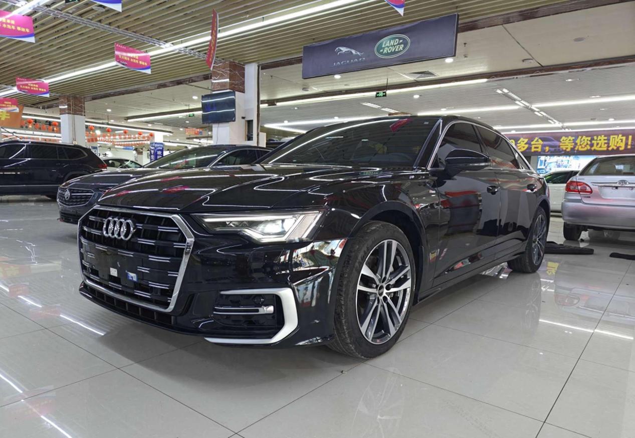 2023款奥迪A6L，一手准新车，4.4万公里，适合追求品质出行的你