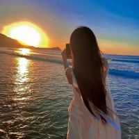 石上清泉洗俗尘