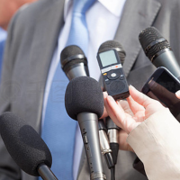 管它风雨任平生