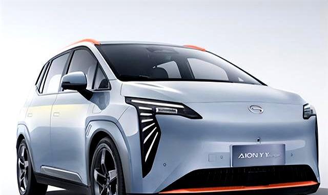 15万买车不踩坑！95后必看三款新能源爆款实测，省钱秘籍全在这