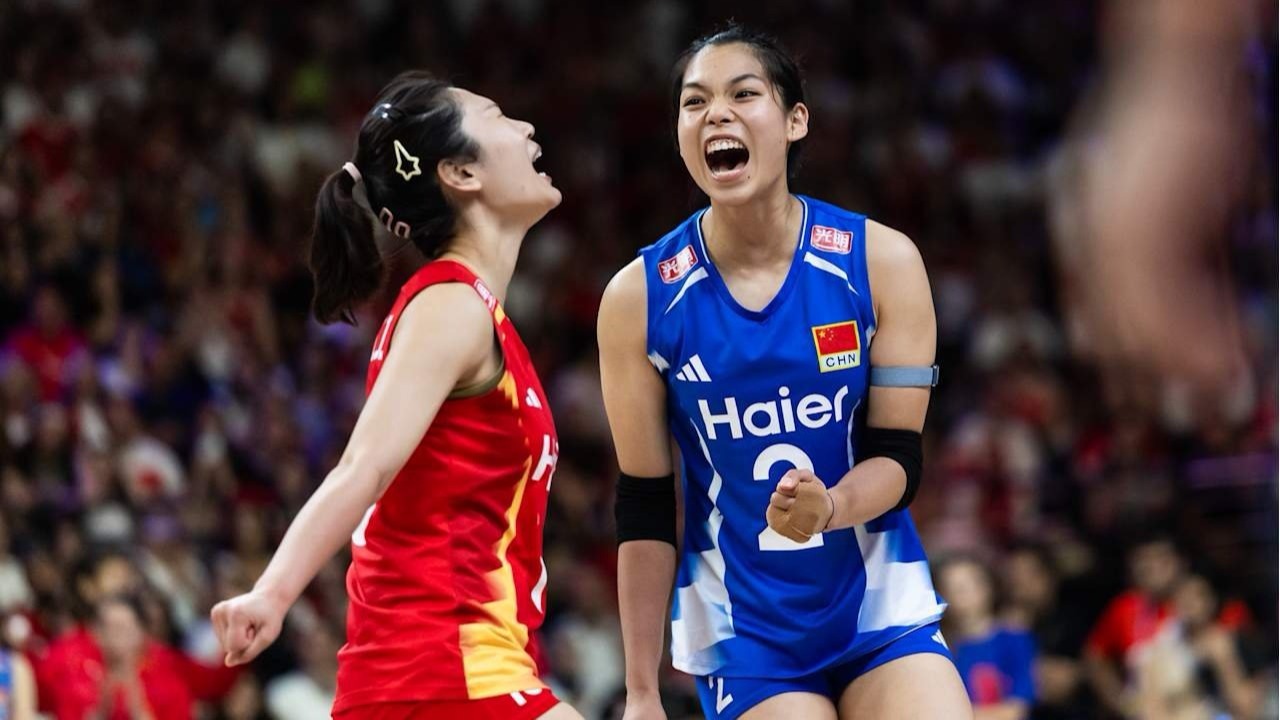 2：3！中国女排两连败，龚翔宇22分，张籽萱被打哭，王媛媛哑火