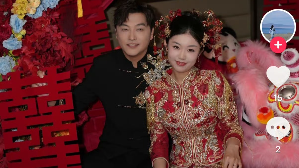 相差19岁，教练娶了二传！北京女排“父女”恋曝光，曾搭档刘晓彤