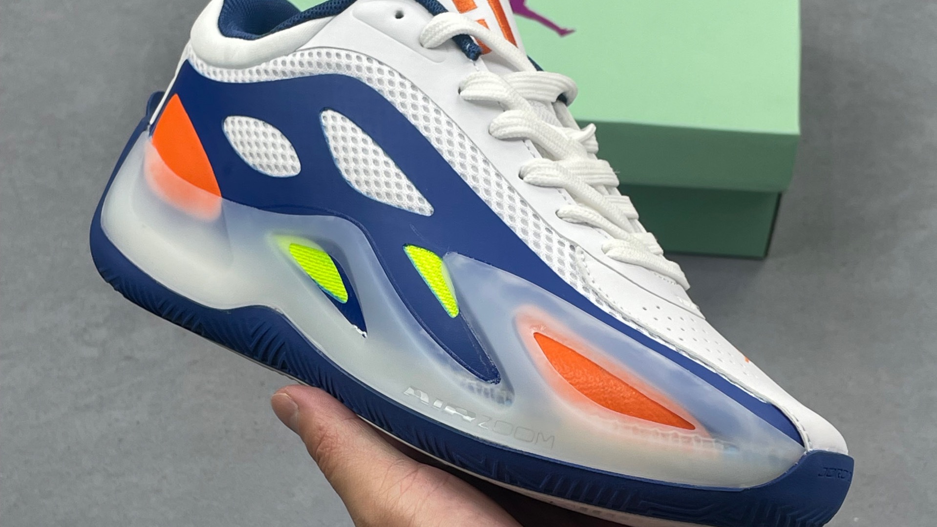 耐克獭兔全新签名战靴 JORDAN HEIR PF 实战篮球鞋