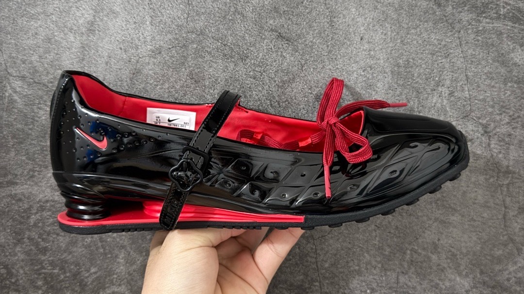 Nike Shox Z Calistra Labelhood 耐克舒适贴合玛丽珍鞋 黑红
