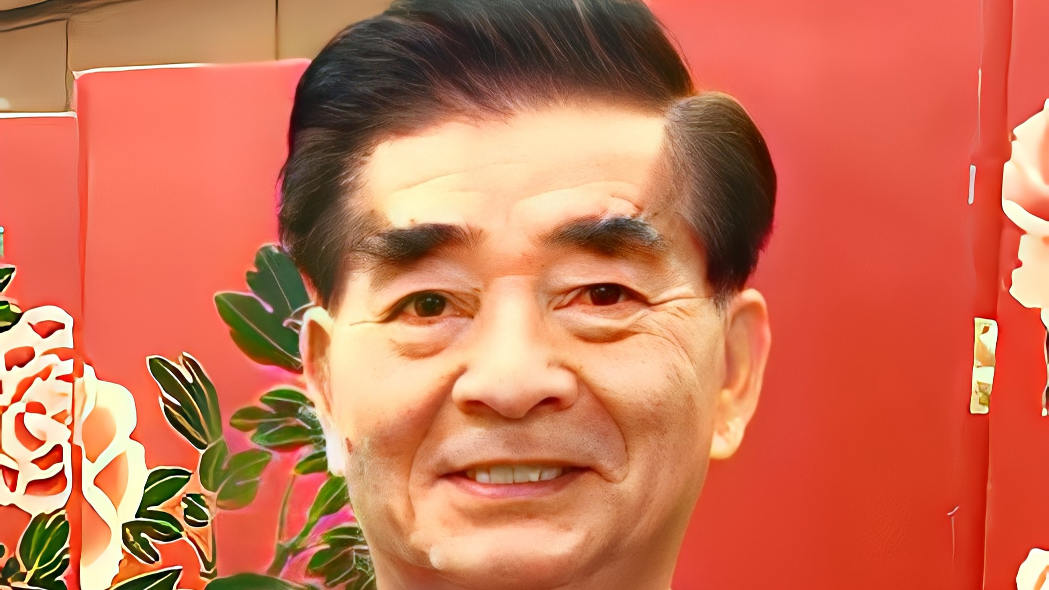 他曾是“爱国慈善家”，后被查实是境外间谍，已潜伏近30年