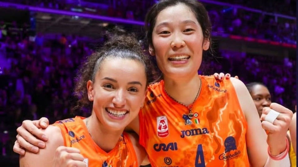 朱婷加比相撞，紧急送医治疗，检查结果出炉