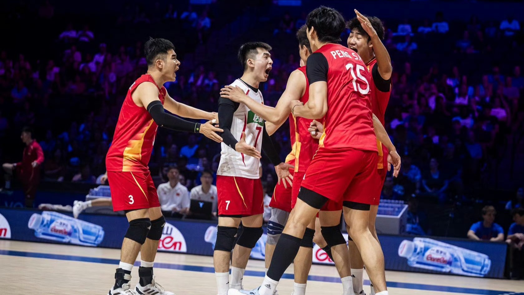 0：3！中国男排五连败，联赛排名垫底，海宁变阵，与日本队差距大
