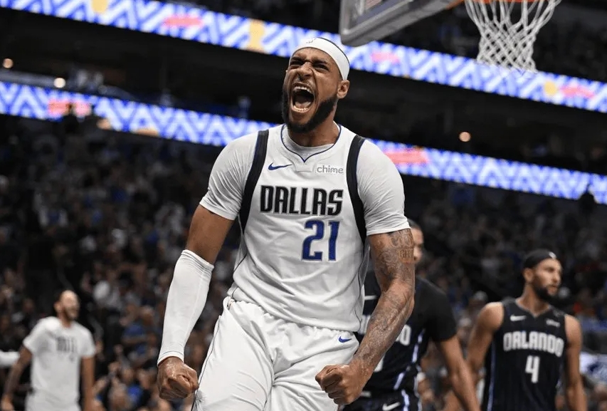 据知名美记Stein报道，凯尔特人、步行者和老鹰均有意丹尼尔-加福德。
此前据美