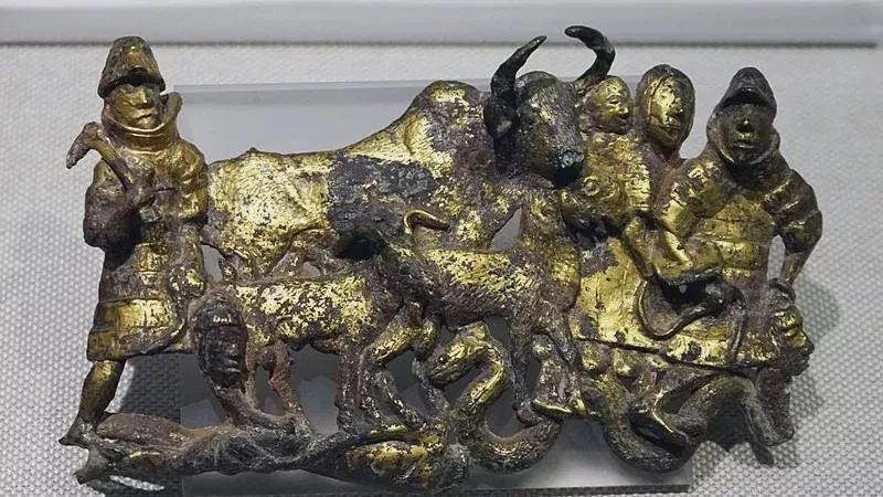 汉朝建立后在对外扩张的过程中也不断吸收各族军队为己所用