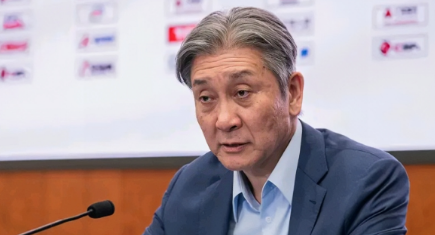 深圳男篮主教练郑永刚谈球队险胜山西，他表示：约翰逊开场受伤，对我们排兵布阵影响很