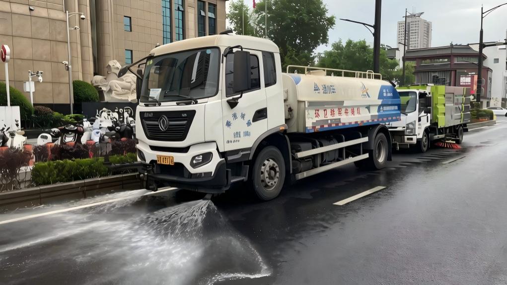 “五一”不打烊 服务不打折——安城集团全面谱写节前“净”行曲