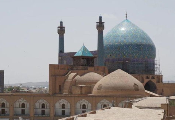 中东局势骤然紧张，卡塔尔、科威特、阿联酋接连关闭领空，阿联酋阿布扎比、巴林麦纳麦