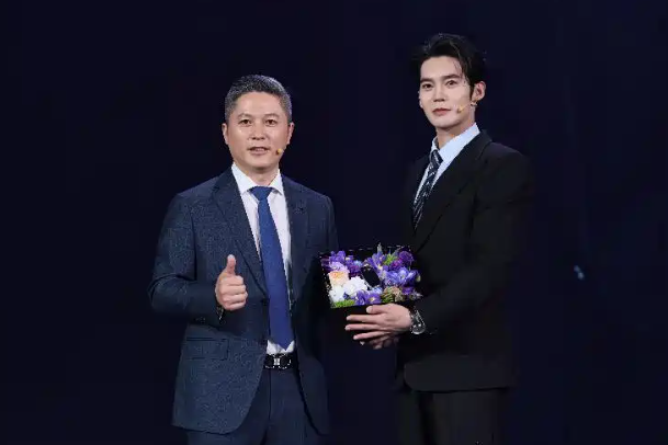 奇瑞发布中国新燃油战略全新一代瑞虎9上市14.69万元起
在新能源汽车渗透率持续