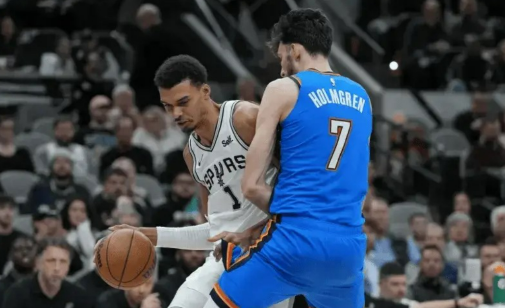 ESPN依然相信马刺主场能够击败雷霆！明天马刺坐镇主场迎接雷霆G4的挑战。
在今