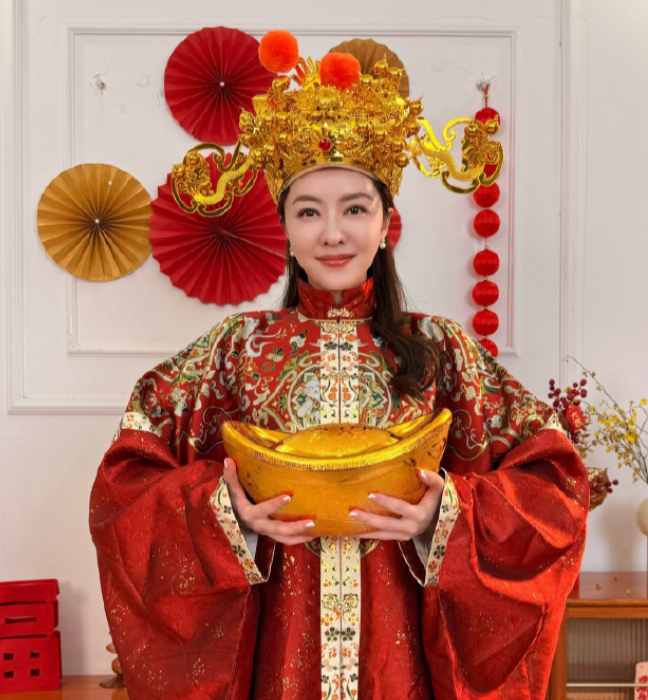 熊黛林的财神照，真不错，大家都发财！