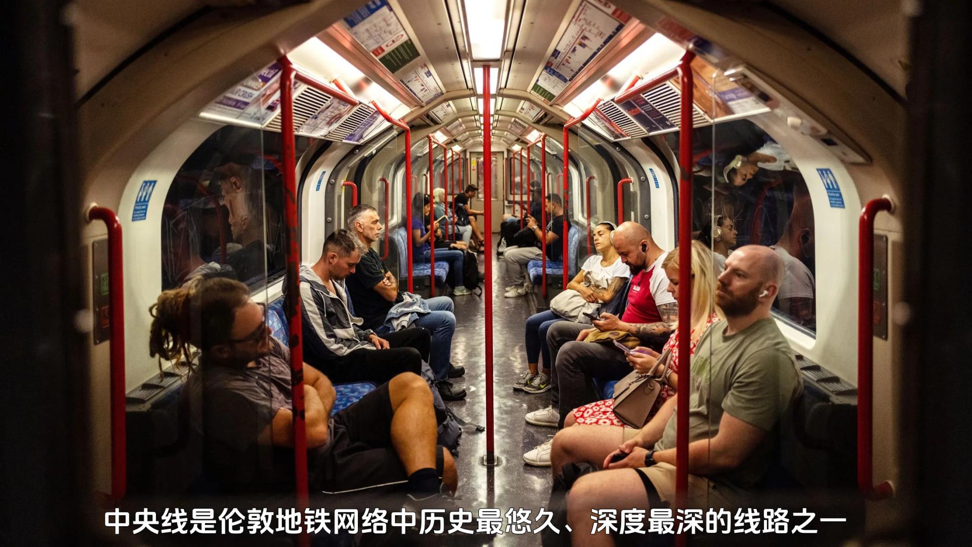 当年嘲笑我们没地铁的人，现在在163年没空调的隧道里等新空调车