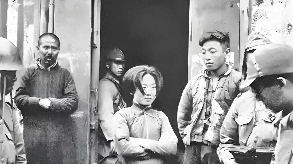 抗日女兵临死前的一张照片，却让日本人追悔莫及，她到底是谁？