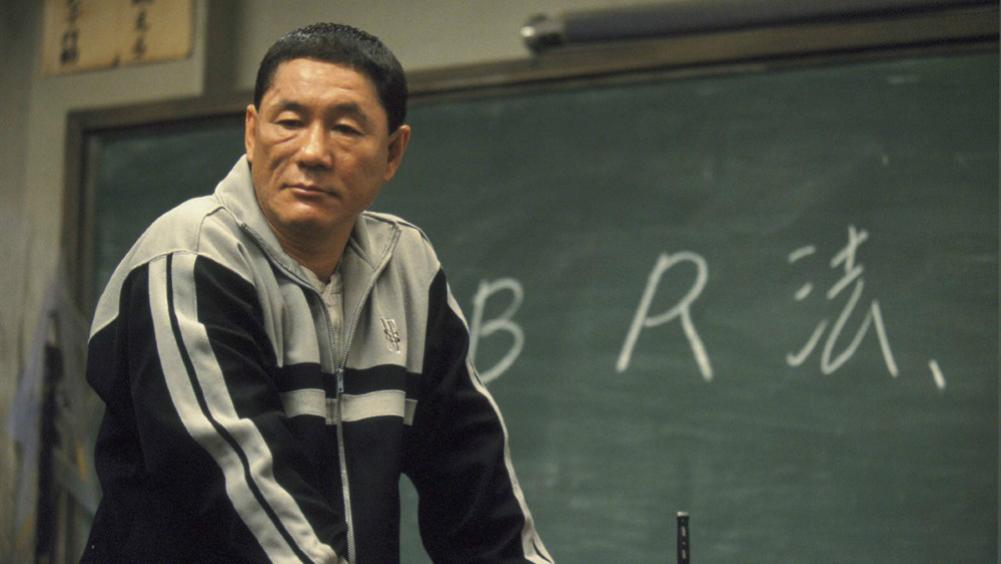 《大逃杀》弱肉强食孤岛搏命，血腥厮杀人性荒漠。