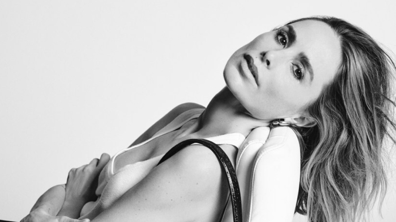 丹麦超模安妮·宾，2026同名时尚品牌新品展示