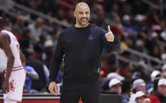 NBA季后赛西部首轮G1，火箭客场98-107不敌湖人，大比分0-1落后。赛后乌