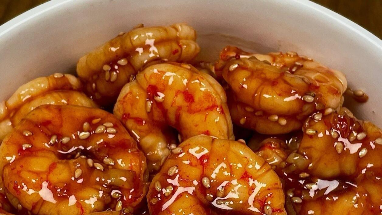 谁懂啊！这盘可乐虾仁真的香到我连吃三碗米饭