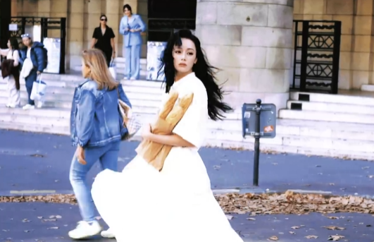 致热巴：你的美貌是我永远的收藏品