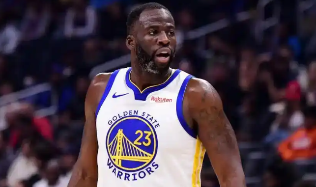 格林这种球员精着呢，一看库里巴特勒不打比赛难赢自己也懒得发力混混这个赛季结束，虽