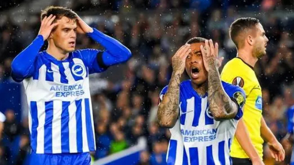 3万人见证历史！英超黑马2-0赢了：掀翻欧冠4冠