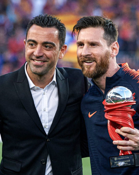 哈维： 梅西原本准备在 2023 年回巴萨，但拉波尔塔却决定不签了！ 
问：在你