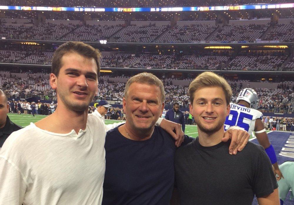 北京时间3月31号，根据最新的消息称，火箭队的老板费尔蒂塔将要收购WNBA的康涅