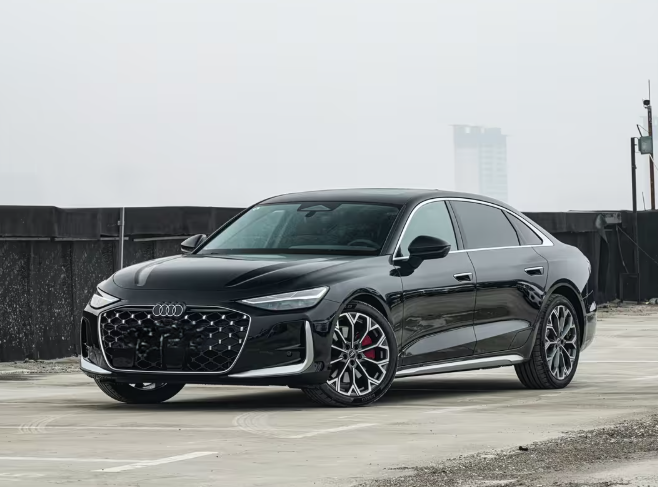 问界M6全新奥迪A6L
全新奥迪A6L已于此前开启预售，共有4款配置，先享礼遇价