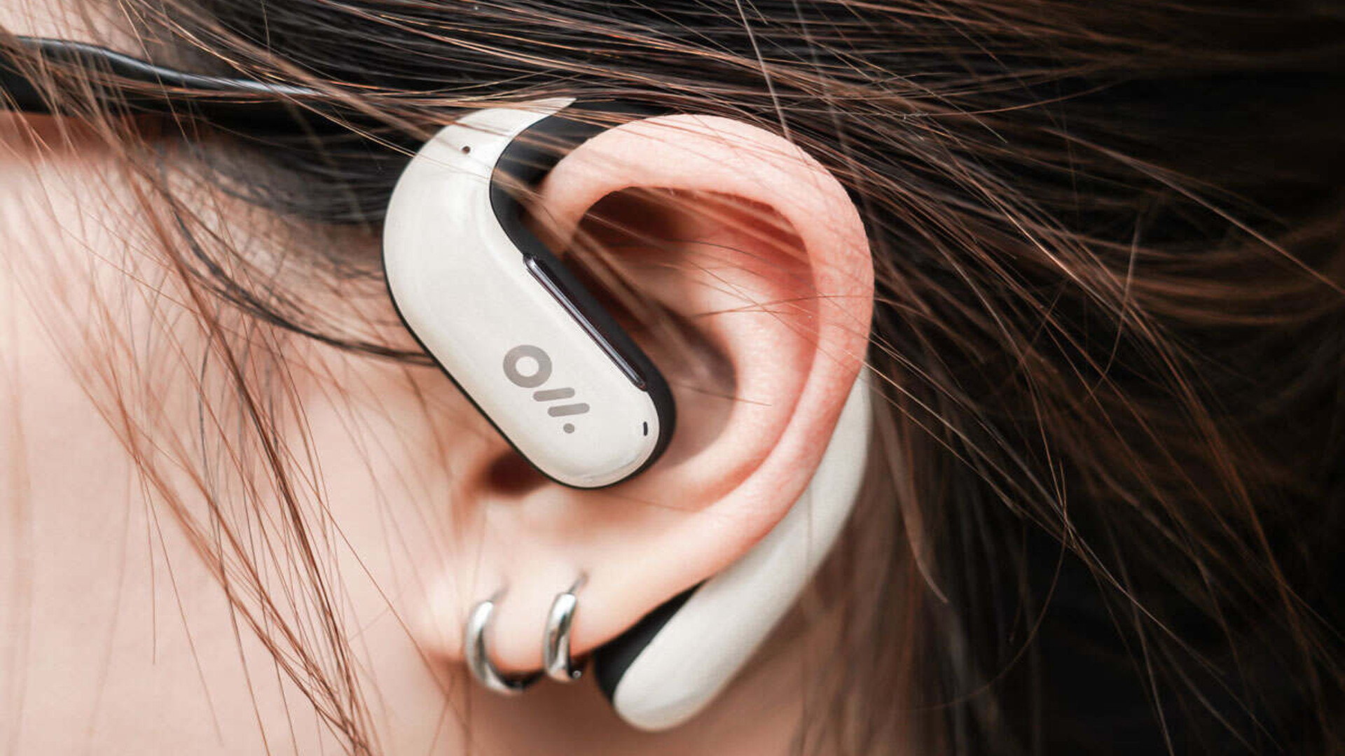 2026年AI硬件大战：巨头疯狂加码，vivo为何果断停摆？