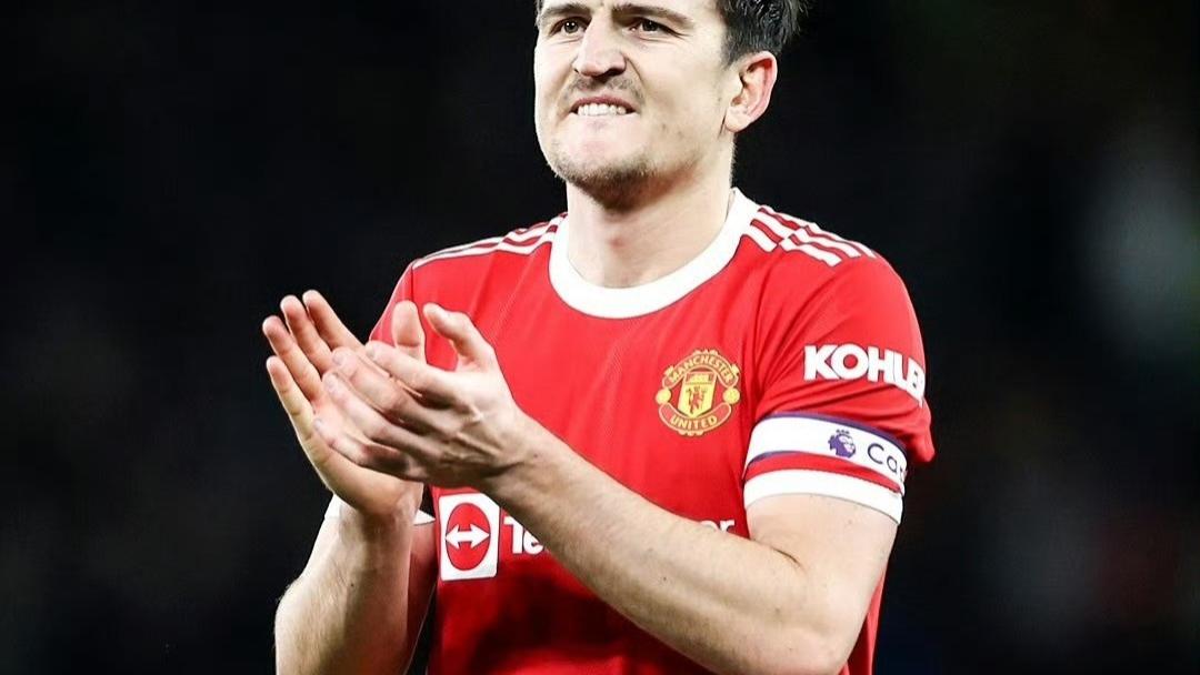 从弃将到守护神！马奎尔续约曼联背后，是一个老派球员的尊严与倔强