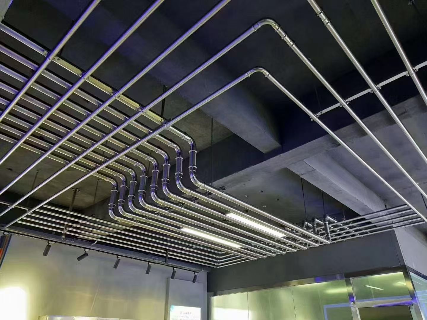 不锈钢水管行业变革：从材质选择到系统集成的技术演进