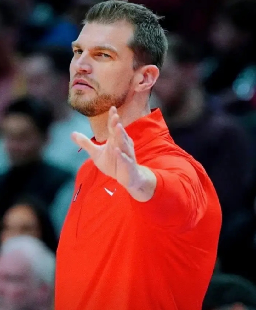 千里马常有，而伯乐不常有。

斯普利特！你真的不配拥有约基奇这样的球员！

开拓