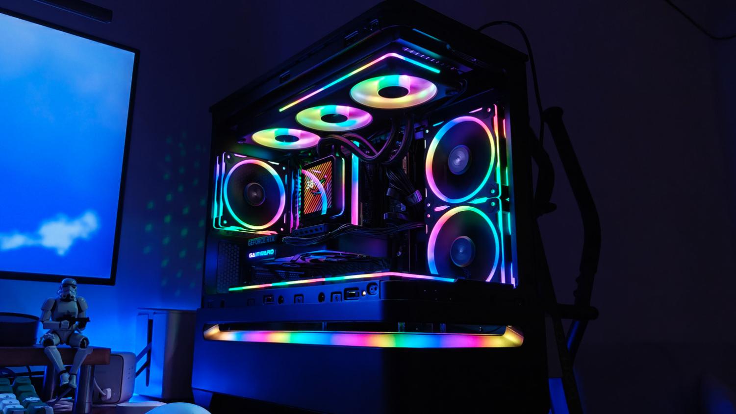 华硕灵光岛mATX+Prime SLCII 360水冷：一套会呼吸的桌面艺术品