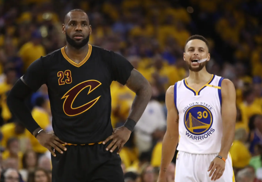 今天重新看完2016骑勇大战老詹打库里总决赛G5，裁判真黑啊
勇士防守各种生拉硬
