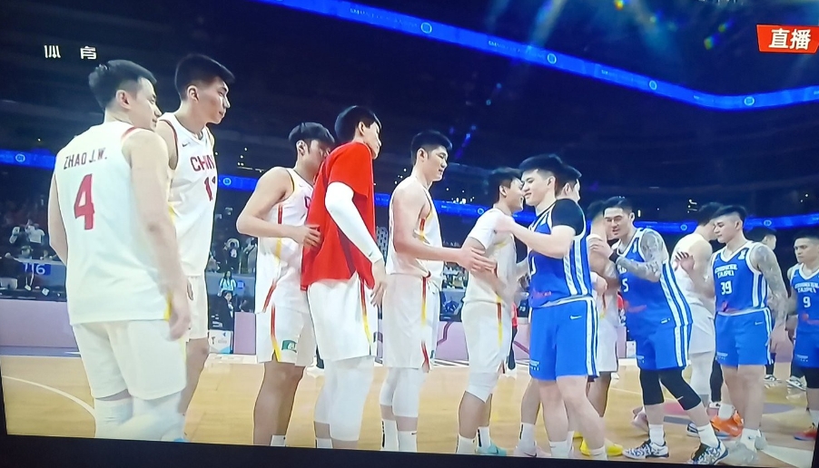 相信相信的力量
     中国男篮赢了！100:93战胜了中国台北队，落后了几乎