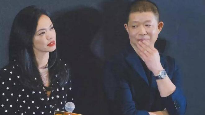 看到姚晨27年前的大学合照，才懂凌潇肃为啥会一见钟情了